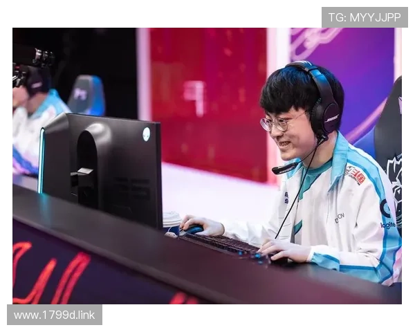 阿超联直播：绿茵豪门对决，精彩赛事不容错过！